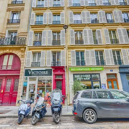 Modern Close To The Champs Elysees - - Welkeys * Paříž