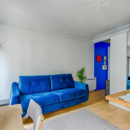 Apartment Modern Close To The Champs Elysees - - Welkeys