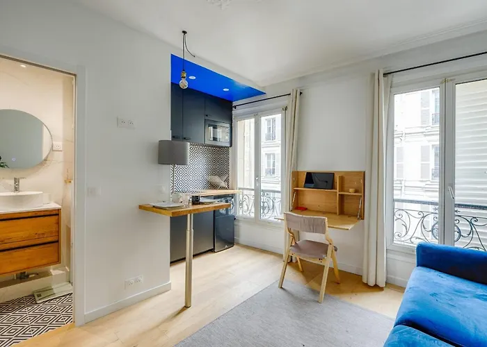 Modern Close To The Champs Elysees - - Welkeys * Paris